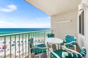 Holiday Surf and Racquet Unit 701 20