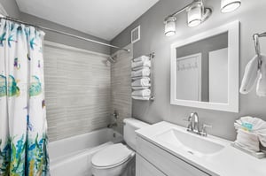 Holiday Surf and Racquet Unit 620 25