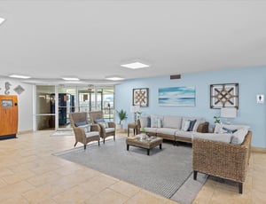 Holiday Surf and Racquet Unit 305 24