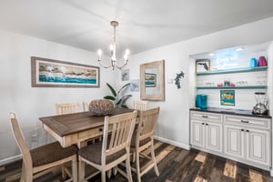 Holiday Surf and Racquet Unit 121 13