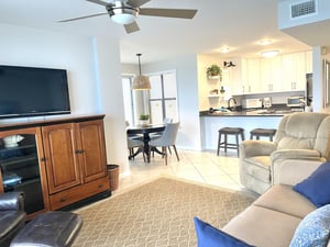 Compass Point 404  Pet Friendly 2