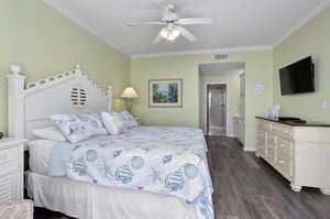 The Pearl of Navarre 303  Seas the Day 23