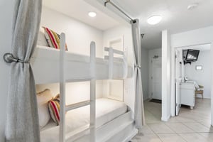 Destin Seafarer 105 11