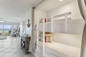 Destin Seafarer 105 12