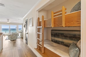 Destin Seafarer 111 11