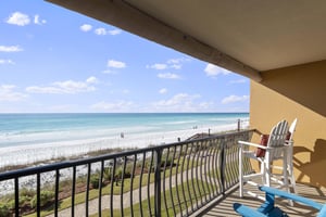 Coral Reef Club 28 16