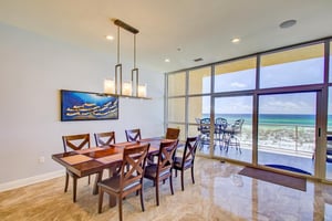 Regency Cabanas B6 9