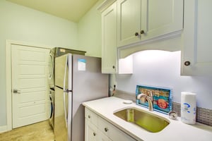 Regency Cabanas B6 31
