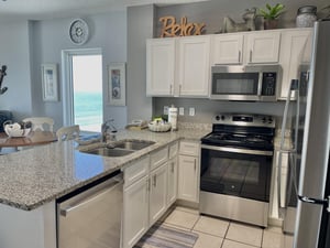 Tropic Isle 605 5
