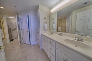 Unit 1606 33