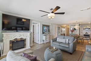 Crystal Dunes 305 5