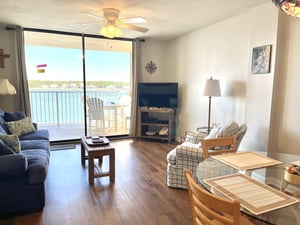 Compass Point  606 2