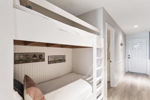 Coral Reef Club 13 11