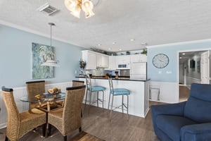 Coral Reef Club 21 6