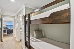 Coral Reef Club 21 10