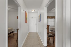 South Harbour 7E 4