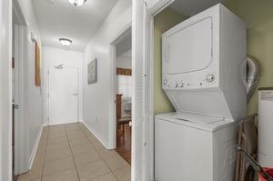 South Harbour 7E 11