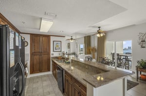 South Harbour 7E 21
