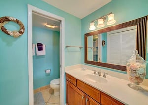 Palm Beach Club 244 25