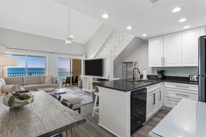 Coral Reef Club 45 6