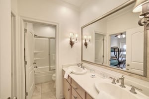 Regency Cabanas H4 28