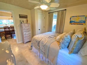 Ariola 103  Mermaid Oasis 20