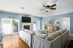 Maldonado 1206  Feeling Beachy 6