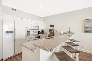 Regency Isle 907 10