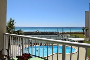 Holiday Surf and Racquet Unit 314 1