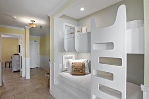 Destin Seafarer 114 10