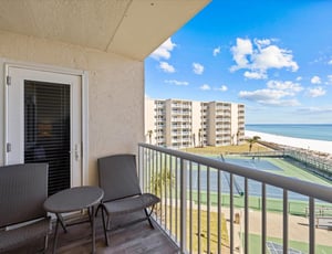 Holiday Surf and Racquet Unit 404 29