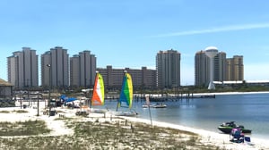 Beach Colony West 11F 52