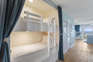 Destin Seafarer 102 11