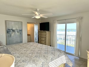 Ocean House 2701 16