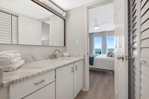 Ocean House II Unit 2802 21