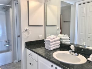 Ocean House 2204 13