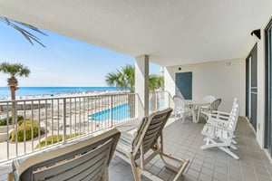 Pelican Pointe 203 2