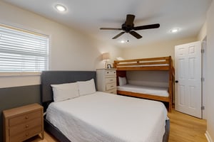 Twin Palms 16