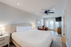 Twin Palms 22