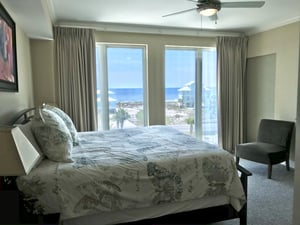 Mustique 401 15