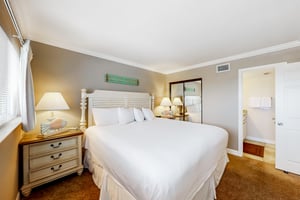 Beach House B404 13