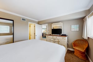 Beach House B404 14