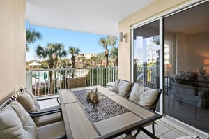 The Crescent 107 25