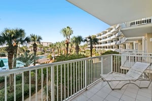 The Crescent 107 27