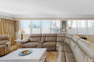 Emerald Towers 0106 3