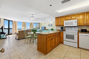 Sundestin Beach Resort 1015 6