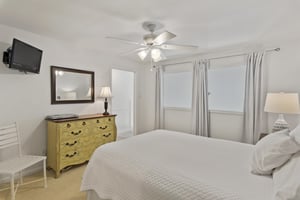 Coral Reef Club 44 17