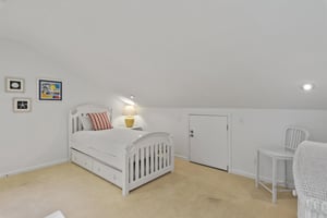 Coral Reef Club 44 18