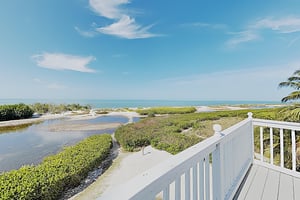 Beachfront Hideaway 21