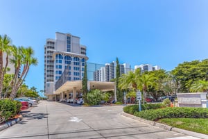 Gull Wing Paradise 28